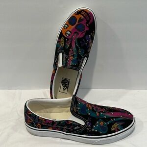 Vans skulls and shrooms